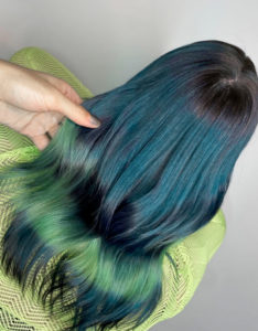 toniandguy_haircolor_blue_bluehair_azul_peluqueria_3
